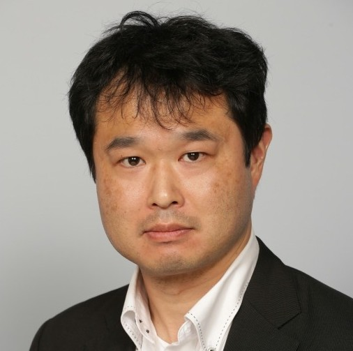 市川 智一 氏